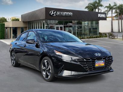 Used 2023 Hyundai Elantra Limited