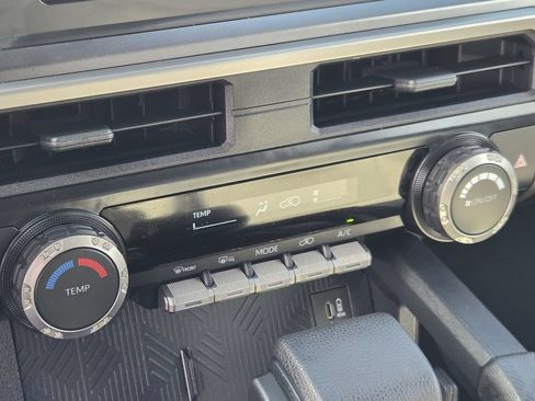 Used 2025 Toyota 4Runner SR5 RWD image 20