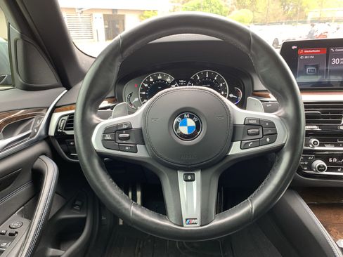 Used 2019 BMW 530i w/ M Sport Package image 18