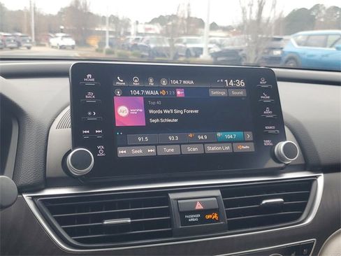 Used 2019 Honda Accord Touring image 21