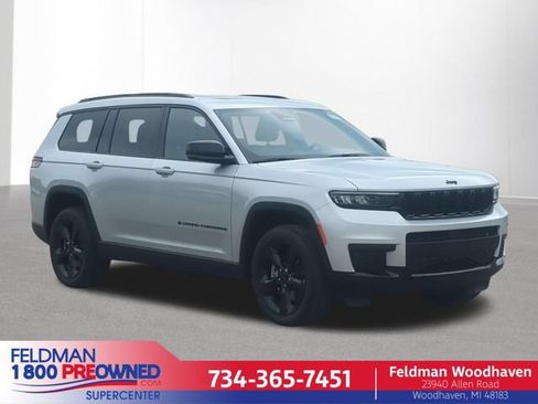 Used 2023 Jeep Grand Cherokee L Laredo AWD/4WD image 1