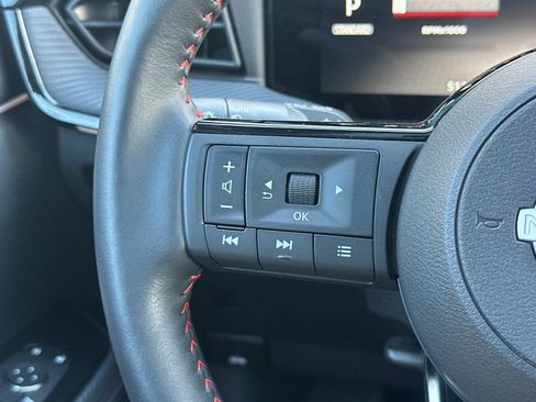 Used 2025 Nissan Kicks SR w/ SR Premium Package AWD/4WD image 26