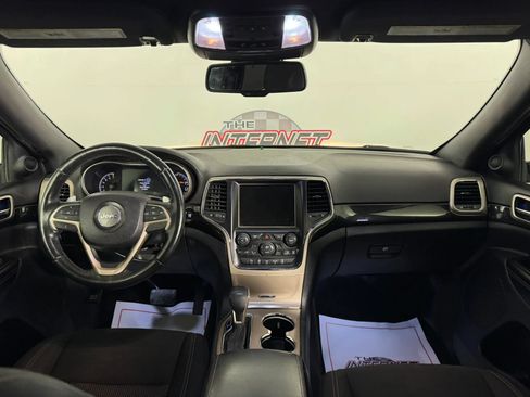 Used 2016 Jeep Grand Cherokee Laredo 75th Anniversary AWD/4WD image 11