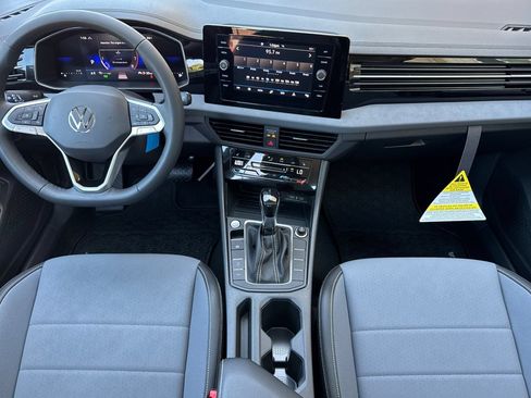New 2026 Volkswagen Jetta SE FWD image 13