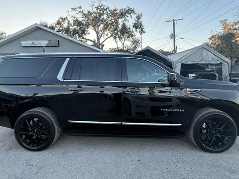 Used 2026 GMC Yukon XL Elevation w/ Elevation Premium Package image 9