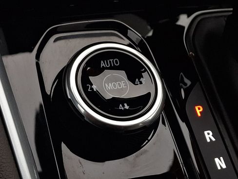 Used 2024 Chevrolet Colorado ZR2 w/ ZR2 Bison Edition image 27