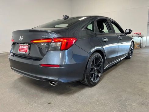 Used 2024 Honda Civic Sport image 3
