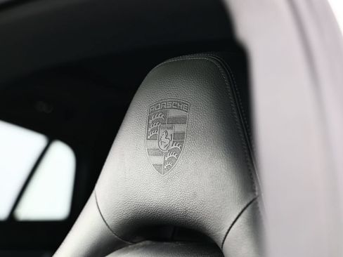Used 2022 Porsche Panamera image 22