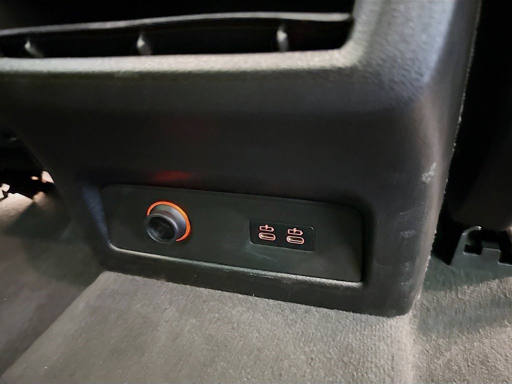 Used 2025 BMW X7 xDrive40i AWD/4WD image 40