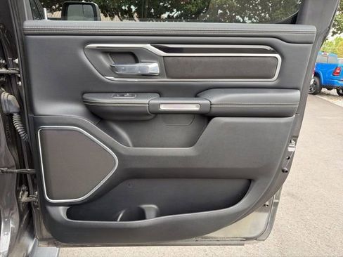 Used 2020 RAM 1500 Laramie image 12