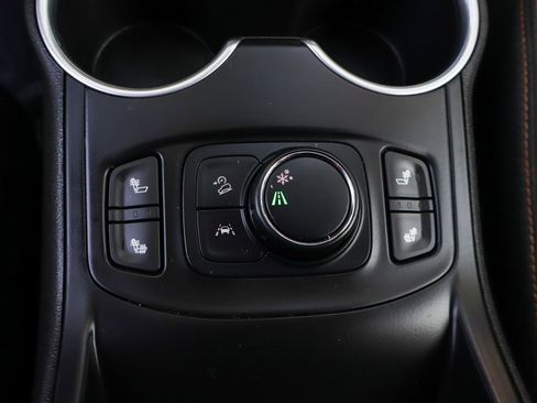 Used 2020 GMC Terrain SLE w/ Driver Convenience Package image 38