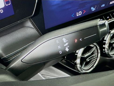 Used 2024 Chevrolet Blazer EV LT image 24