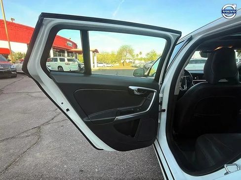 Used 2015 Volvo V60 T5 Premier FWD image 31
