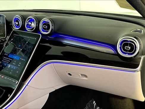 Used 2022 Mercedes-Benz C 300 4MATIC Sedan image 19