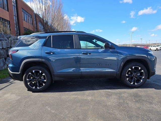 Used 2025 Chevrolet Equinox RS w/ Safety and Technology Package AWD/4WD image 2