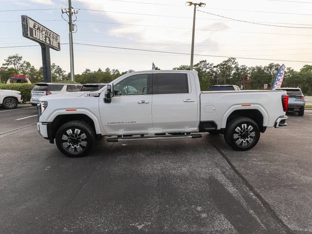 Used 2025 GMC Sierra 3500 Denali w/ Denali Reserve Package AWD/4WD image 5