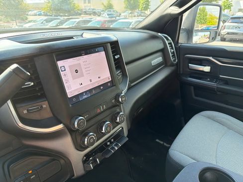Used 2024 RAM 2500 Big Horn AWD/4WD image 25