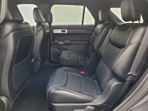 Used 2020 Ford Explorer ST w/ ST Street Pack AWD/4WD image 18