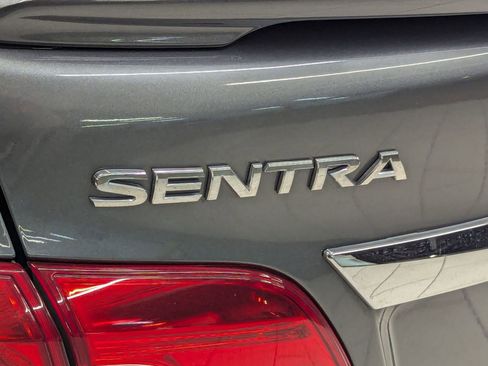 Used 2016 Nissan Sentra SR image 29