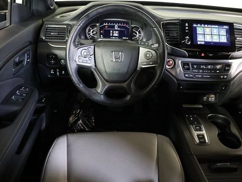 Used 2023 Honda Passport EX-L image 3