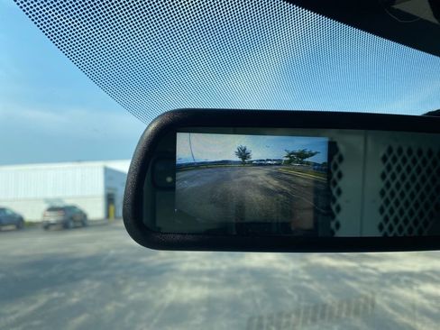 New 2025 Chevrolet Express 3500 Work Van w/ Driver Convenience Package image 32