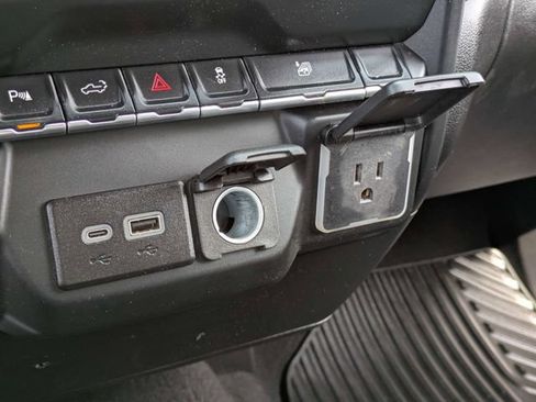 Used 2024 Chevrolet Silverado 2500 Custom w/ Custom Value Package AWD/4WD image 21