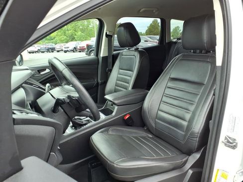 Used 2017 Ford Escape Titanium FWD image 4