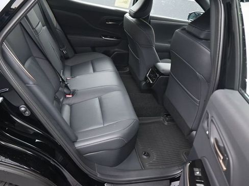 New 2026 Toyota Crown Platinum image 17