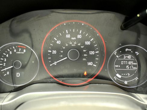 Used 2019 Honda HR-V Sport image 17