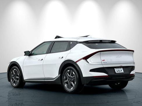 New 2025 Kia EV6 Light w/ Light LR Technology Package image 6