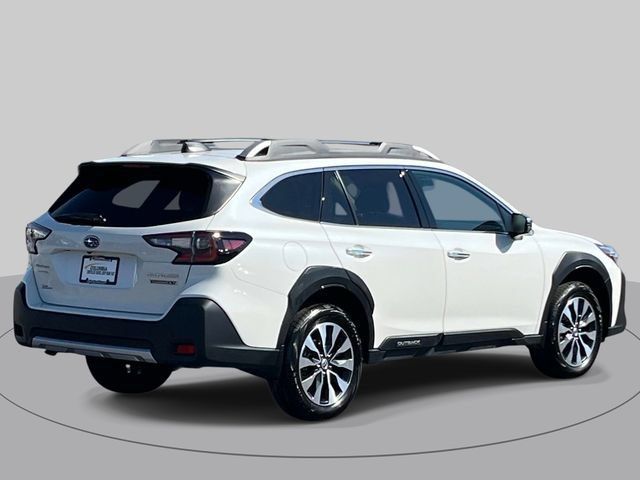 Used 2025 Subaru Outback Touring XT w/ Tech Package 3 AWD/4WD image 4