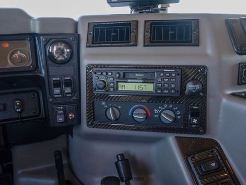 Used 2001 HUMMER H1 4-Door Wagon image 21