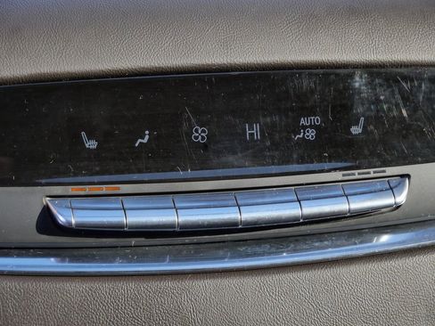 Used 2022 Cadillac Escalade ESV Sport w/ Touring Package image 34