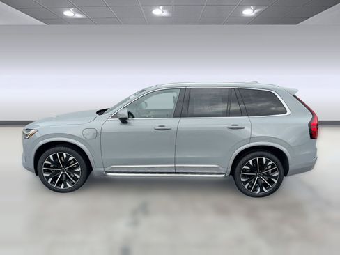 New 2026 Volvo XC90 T8 Plus w/ Protection Package Premier AWD/4WD image 2
