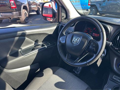 Used 2018 RAM ProMaster City Tradesman SLT image 19