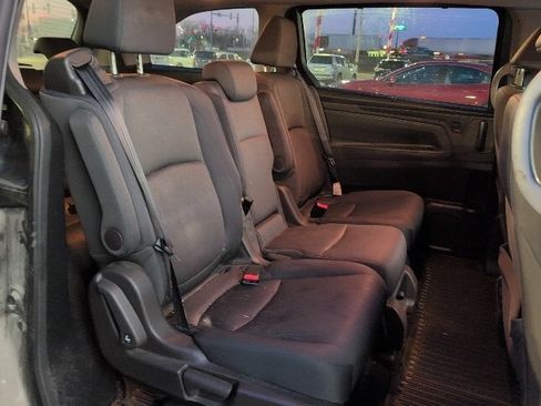 Used 2019 Honda Odyssey EX image 9