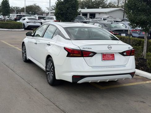 Used 2023 Nissan Altima 2.5 SV image 5