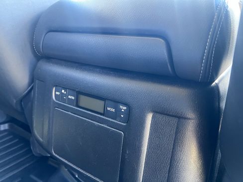 Used 2015 INFINITI QX80 4WD image 16