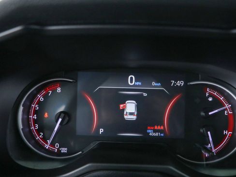 Used 2024 Toyota RAV4 LE FWD image 15