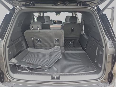 New 2026 Chevrolet Traverse LT w/ Midnight/Sport Edition AWD/4WD image 15