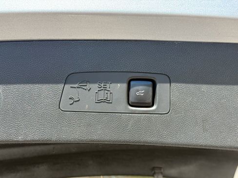 Used 2023 Lincoln Corsair AWD w/ Equipment Group 101A image 14
