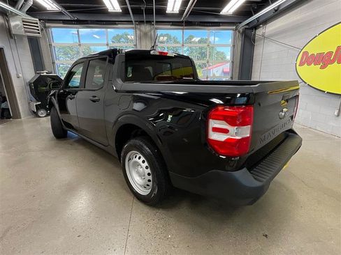 Used 2022 Ford Maverick XL FWD image 3