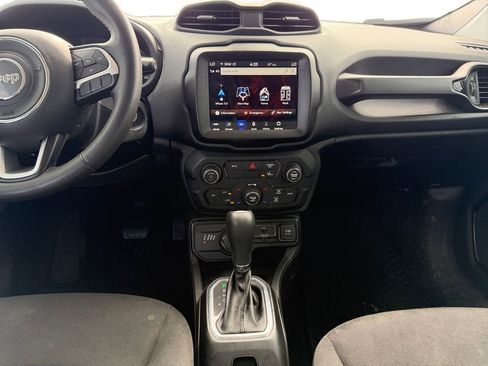 Used 2023 Jeep Renegade Altitude image 11