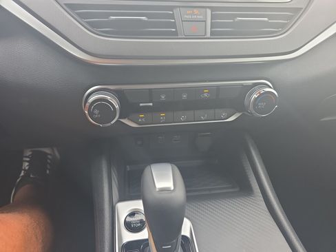 New 2026 Nissan Altima 2.5 SR FWD image 13