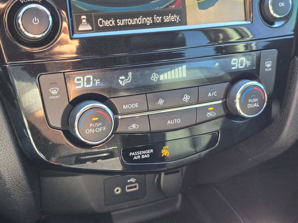 Used 2019 Nissan Rogue SL FWD image 10