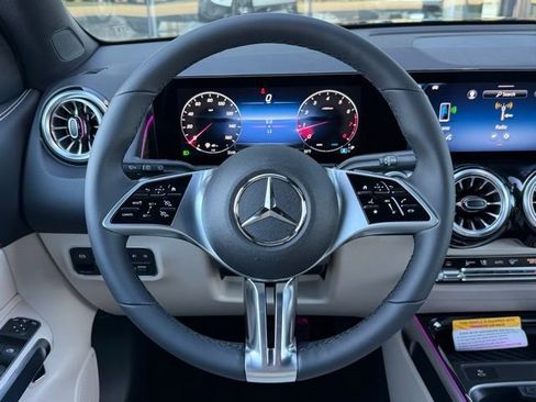 New 2026 Mercedes-Benz GLB 250 4MATIC image 12