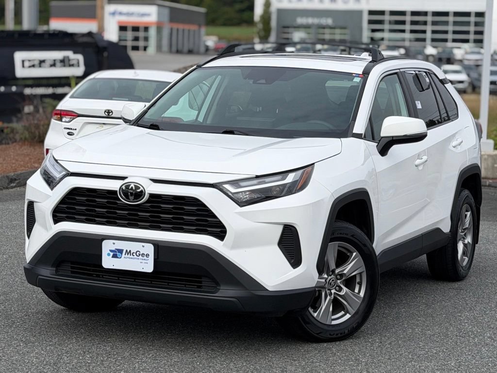 Used 2024 Toyota RAV4 XLE w/ Convenience Package AWD/4WD image 1