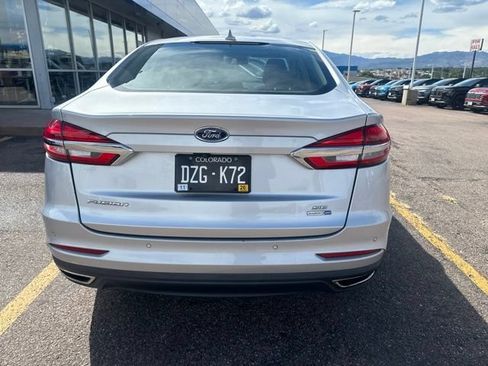 Used 2019 Ford Fusion SE AWD/4WD image 5
