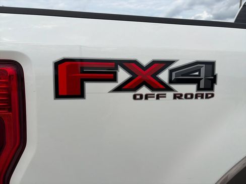Used 2022 Ford F250 King Ranch w/ FX4 Off-Road Package AWD/4WD image 9