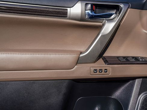 Used 2021 Lexus GX 460 Premium image 20